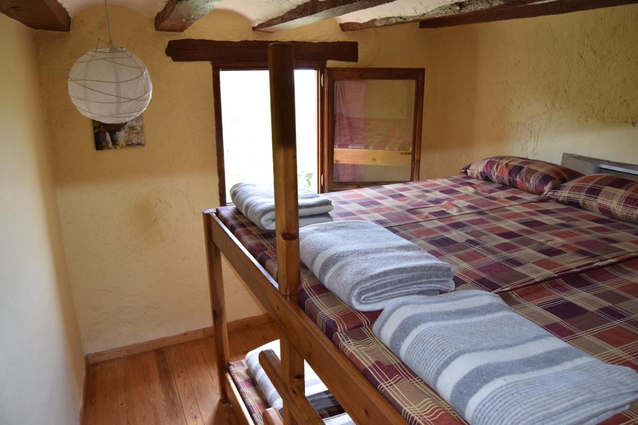 Refugi De Cortiuda Hostel Peramola Luaran gambar